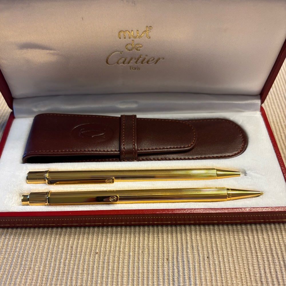 Authentic vintage Must de Cartier Set